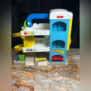 Fisher-Price Little People the Helpful Neighbor's Garage